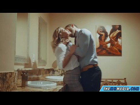 ❤️ Lè yon blond bèl sedui ou nan yon twalèt piblik ❤❌ Porno nan ht.porn-list.ru ❤